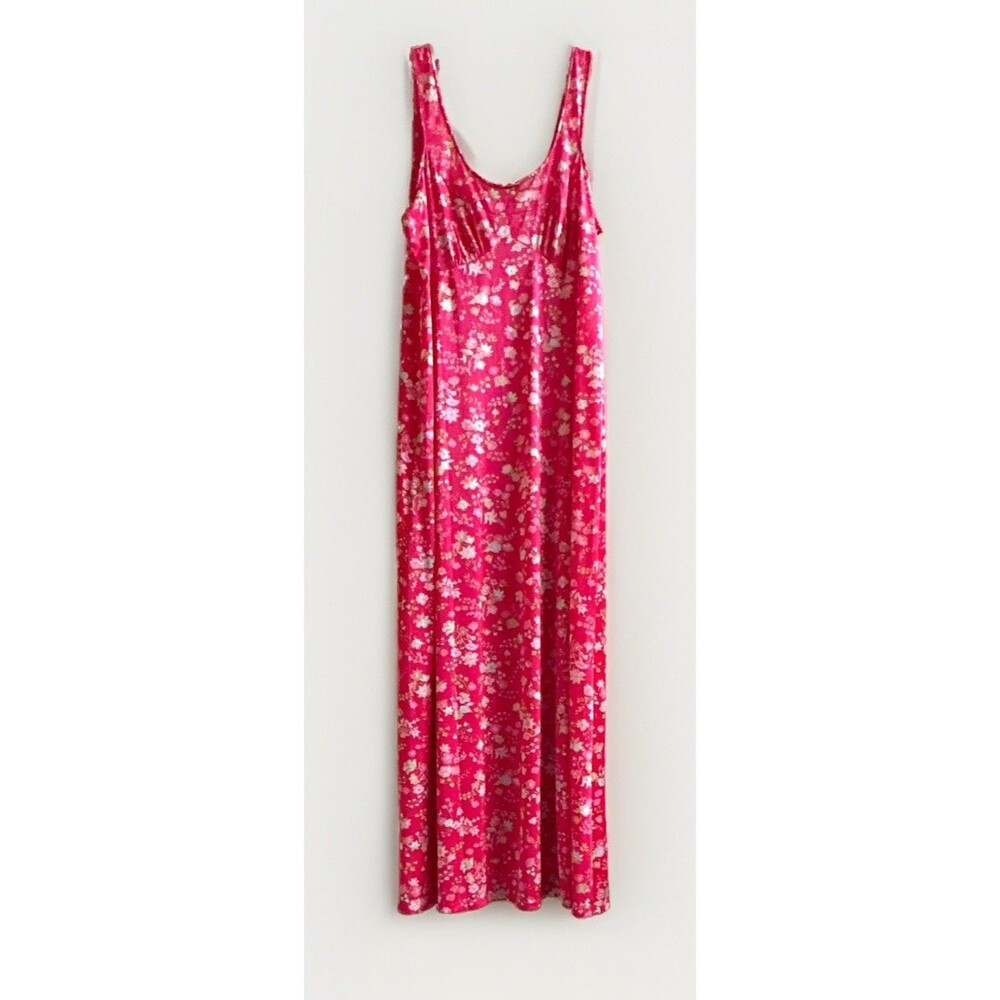 Vintage Vanity Fair Women’s Satin Nylon Pink Floral Slip Gown Sleeveless Size M